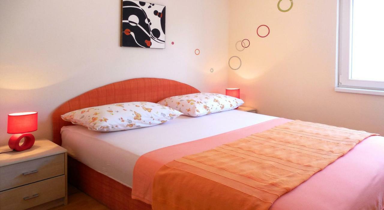 Orange Bamboo Apartman *